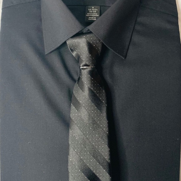 JF J. Ferrar Black Men’s Dress Shirt and Tie - Picture 3 of 3